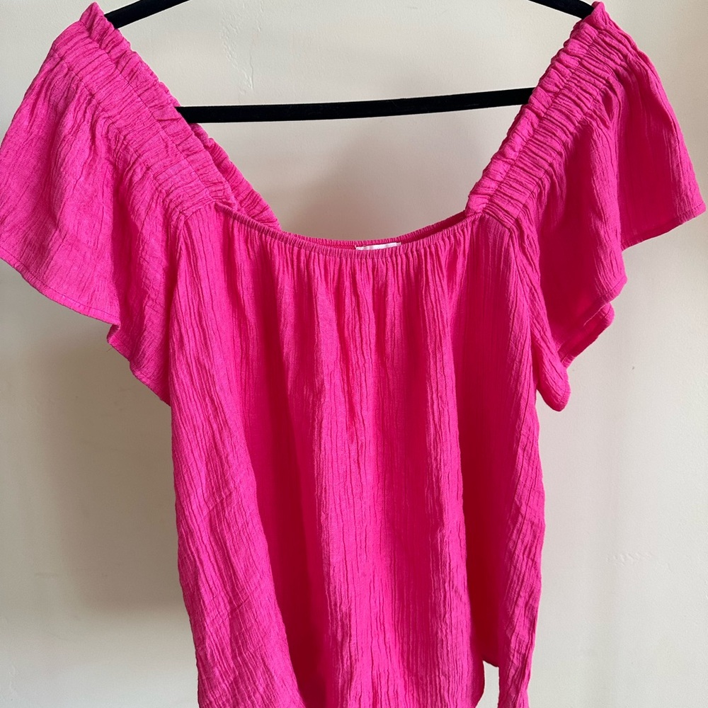 Women's Pink Top - Picture 2 of 3